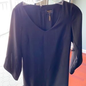 Laundry black v-neck dress size 2. Bell sleeve.